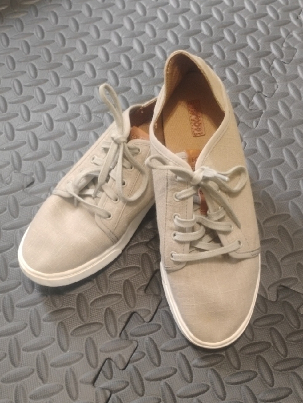 OluKai Women's Low-Top Sneakers in Light Beige